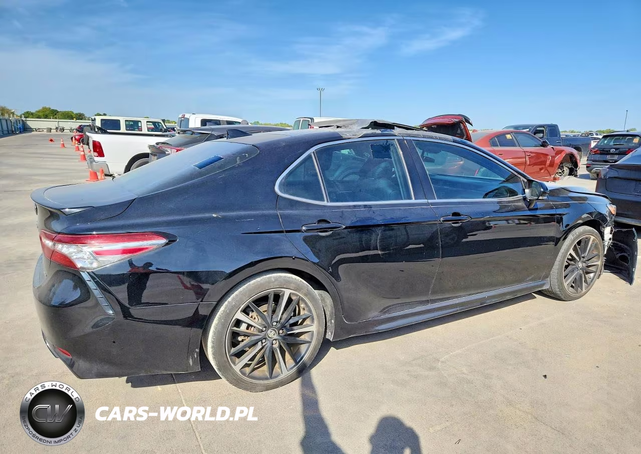 2019 Toyota Camry Xse VIN:4T1B61HKXKU782639 - 3