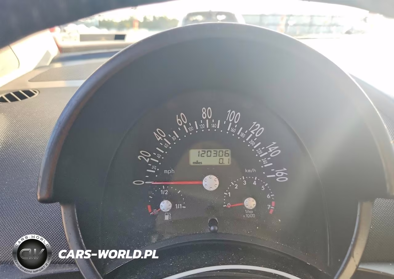 2002 Volkswagen New Beetle Turbo S VIN:3VWFE21C52M445542 - 9