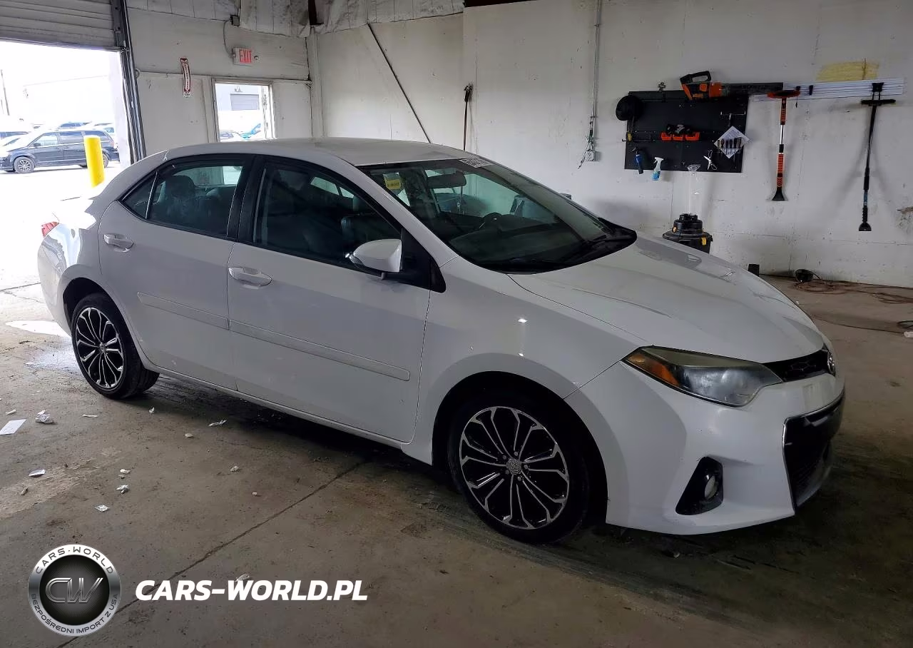 2016 Toyota Corolla S Plus VIN:2T1BURHE8GC594337 - 4