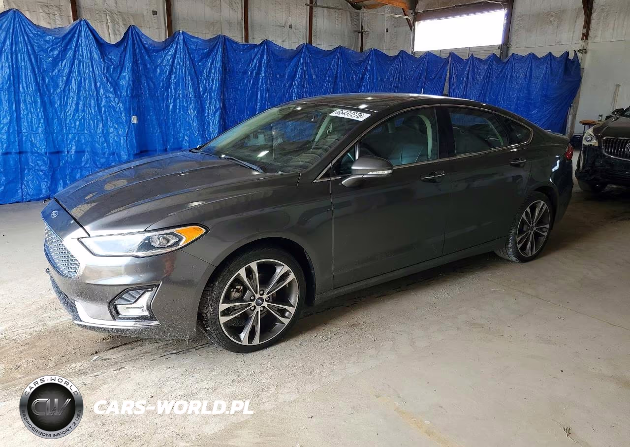 2020 Ford Fusion Titanium – zdjęcie 1 z 12
