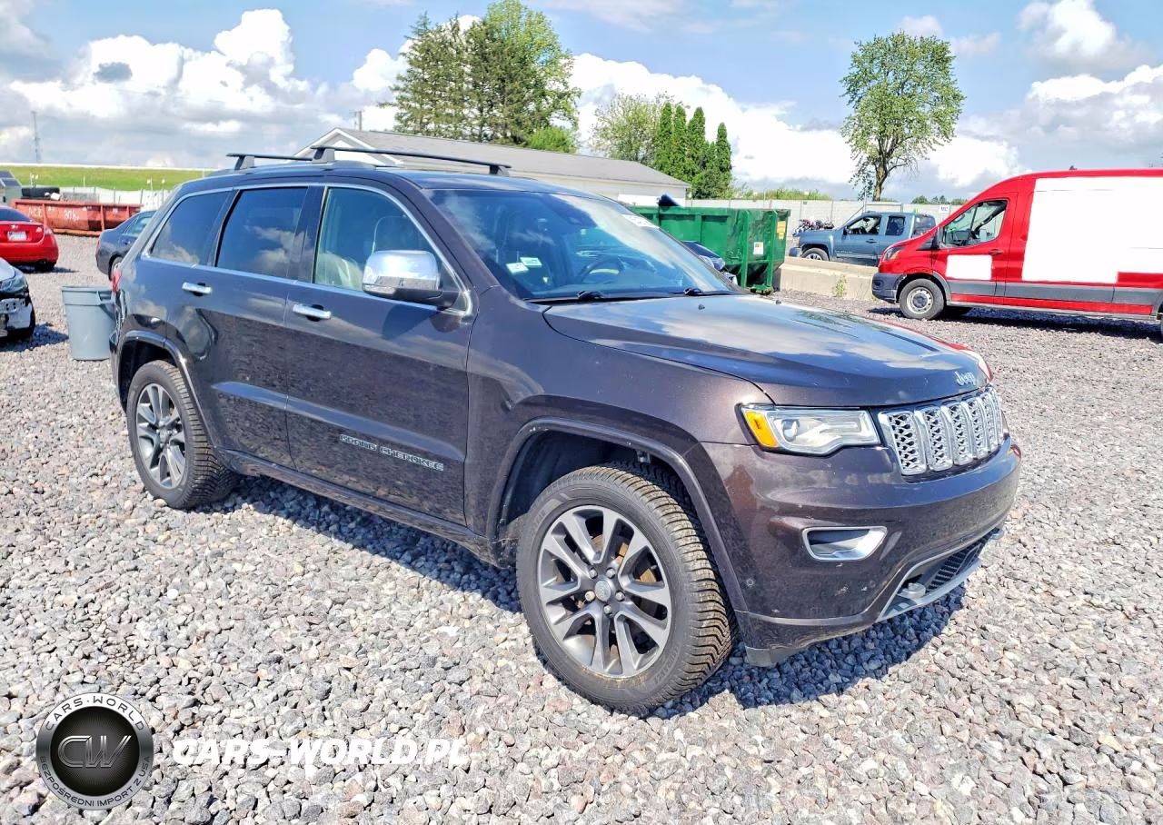 2017 Jeep Grand Cherokee Overland VIN:1C4RJFCG6HC695790 - 4