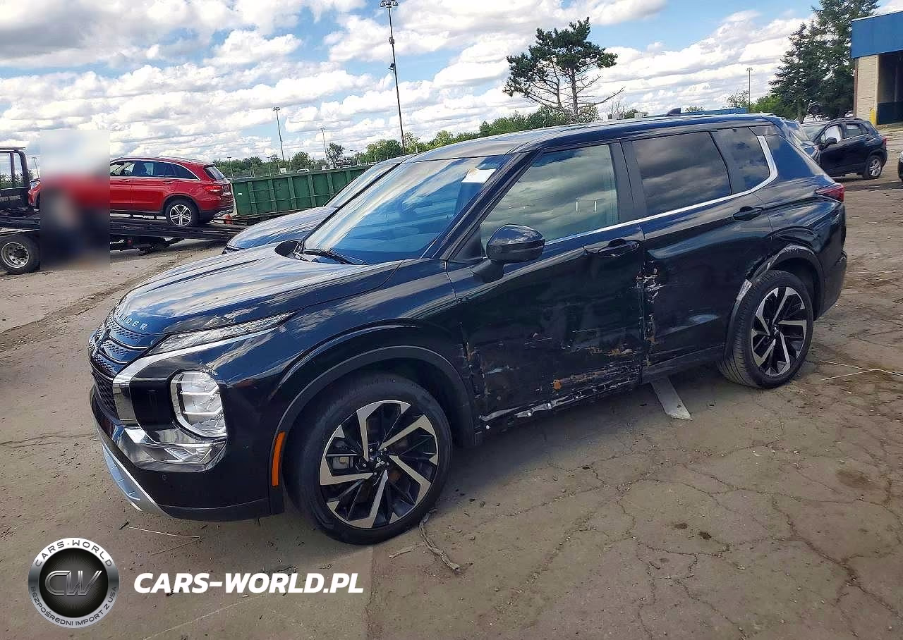 2024 Mitsubishi Outlander Se – zdjęcie 1 z 13