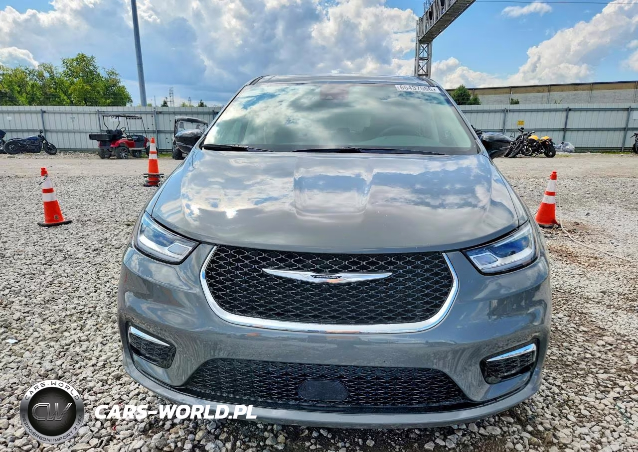 2024 Chrysler Pacifica Hybrid Select VIN:2C4RC1S78RR202537 - 5