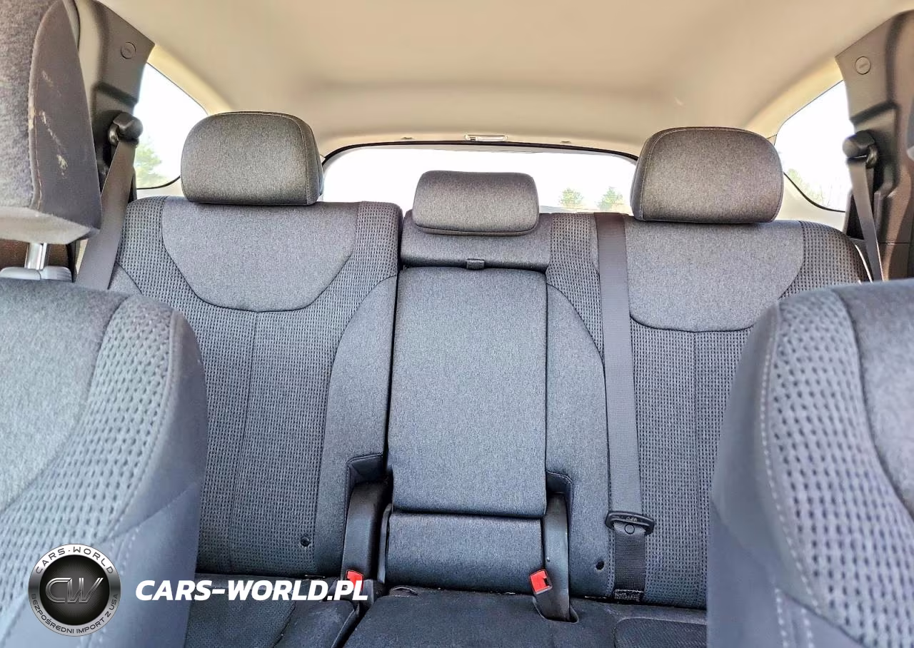 2019 Hyundai Santa Fe Se VIN:5NMS2CAD2KH084721 - 10