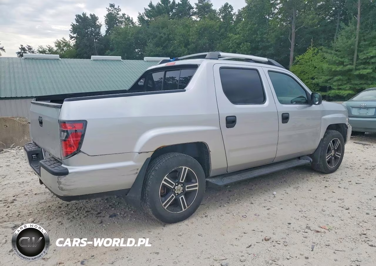 2012 Honda Ridgeline Sport VIN:5FPYK1F78CB454002 - 3
