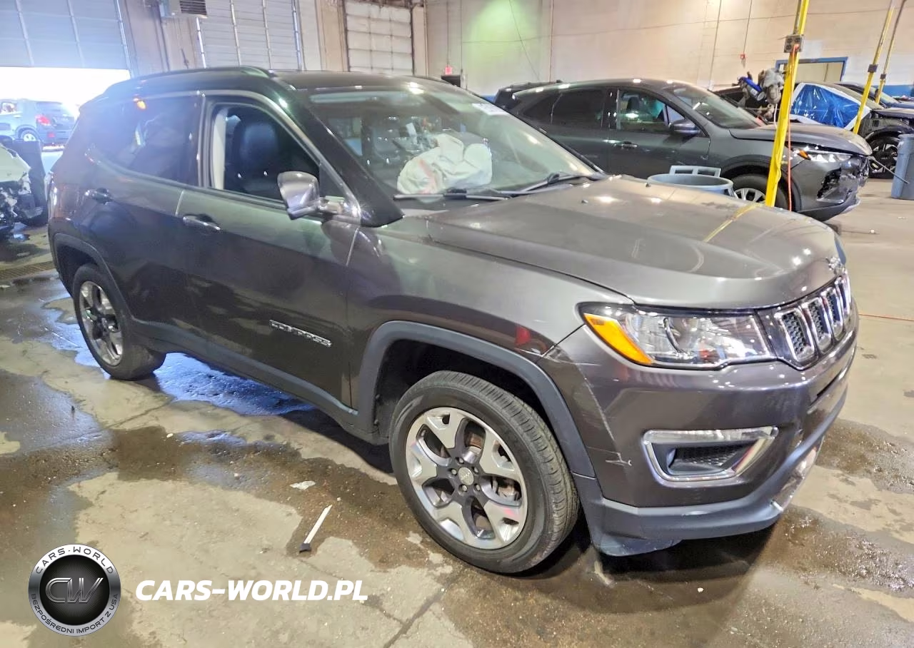 2019 Jeep Compass Limited VIN:3C4NJDCB2KT653832 - 4