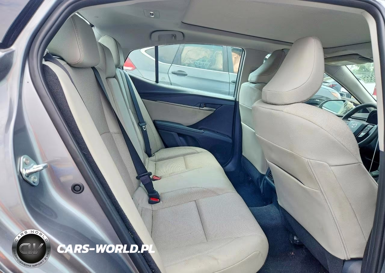 2026 Toyota Camry Xle VIN:4T1DBADK0TU552720 - 10