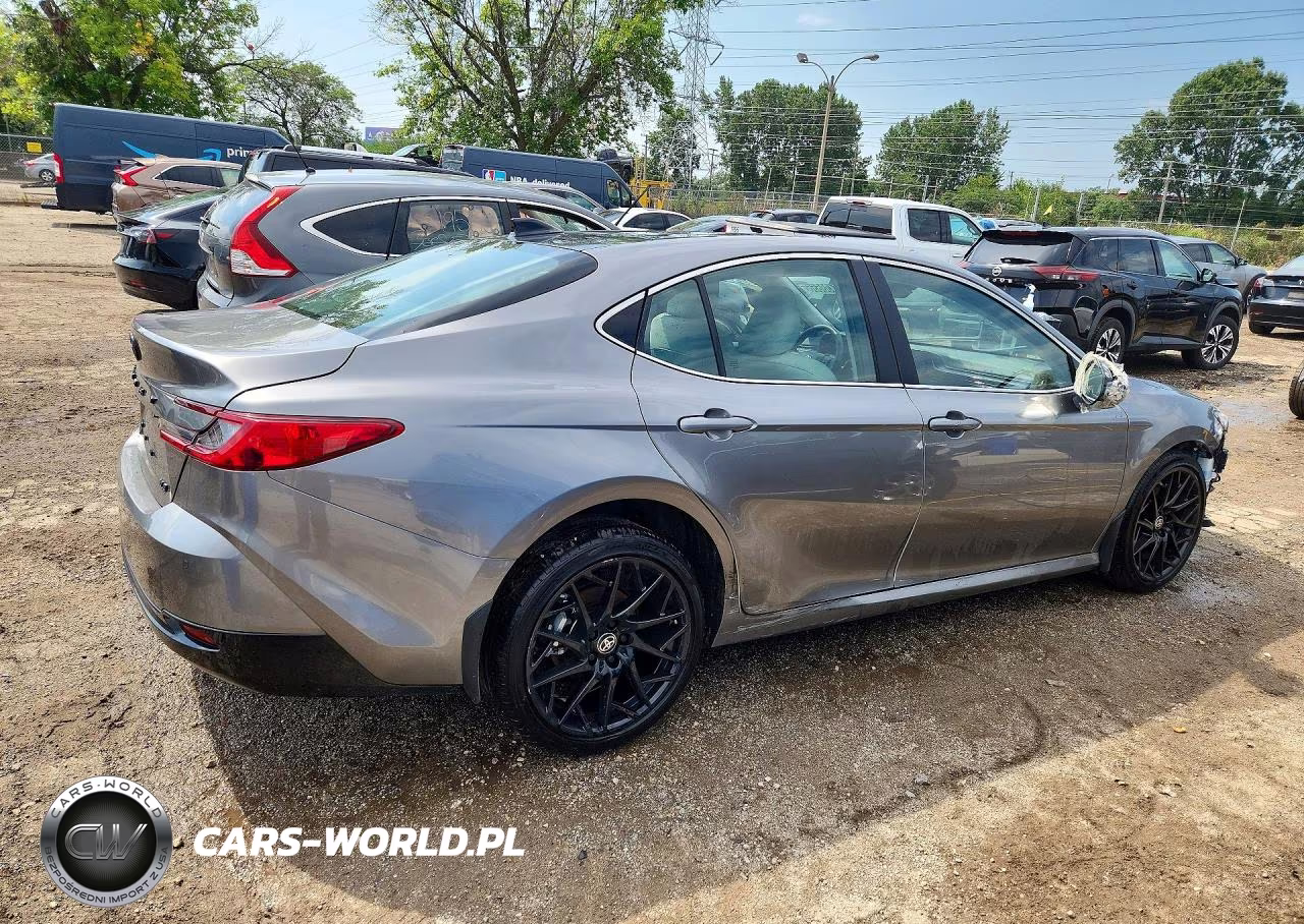 2026 Toyota Camry Xle VIN:4T1DBADK0TU552720 - 3