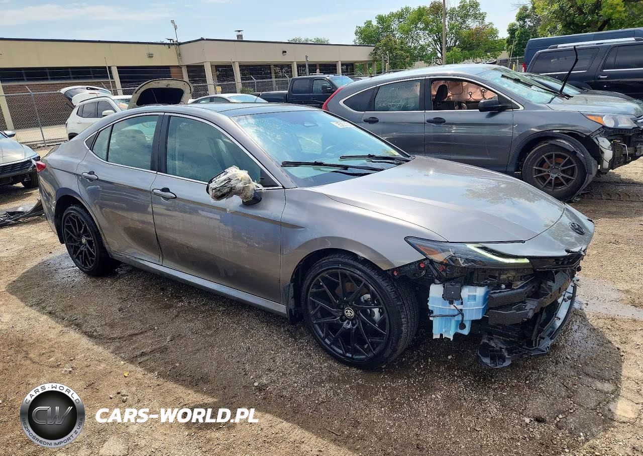 2026 Toyota Camry Xle VIN:4T1DBADK0TU552720 - 4