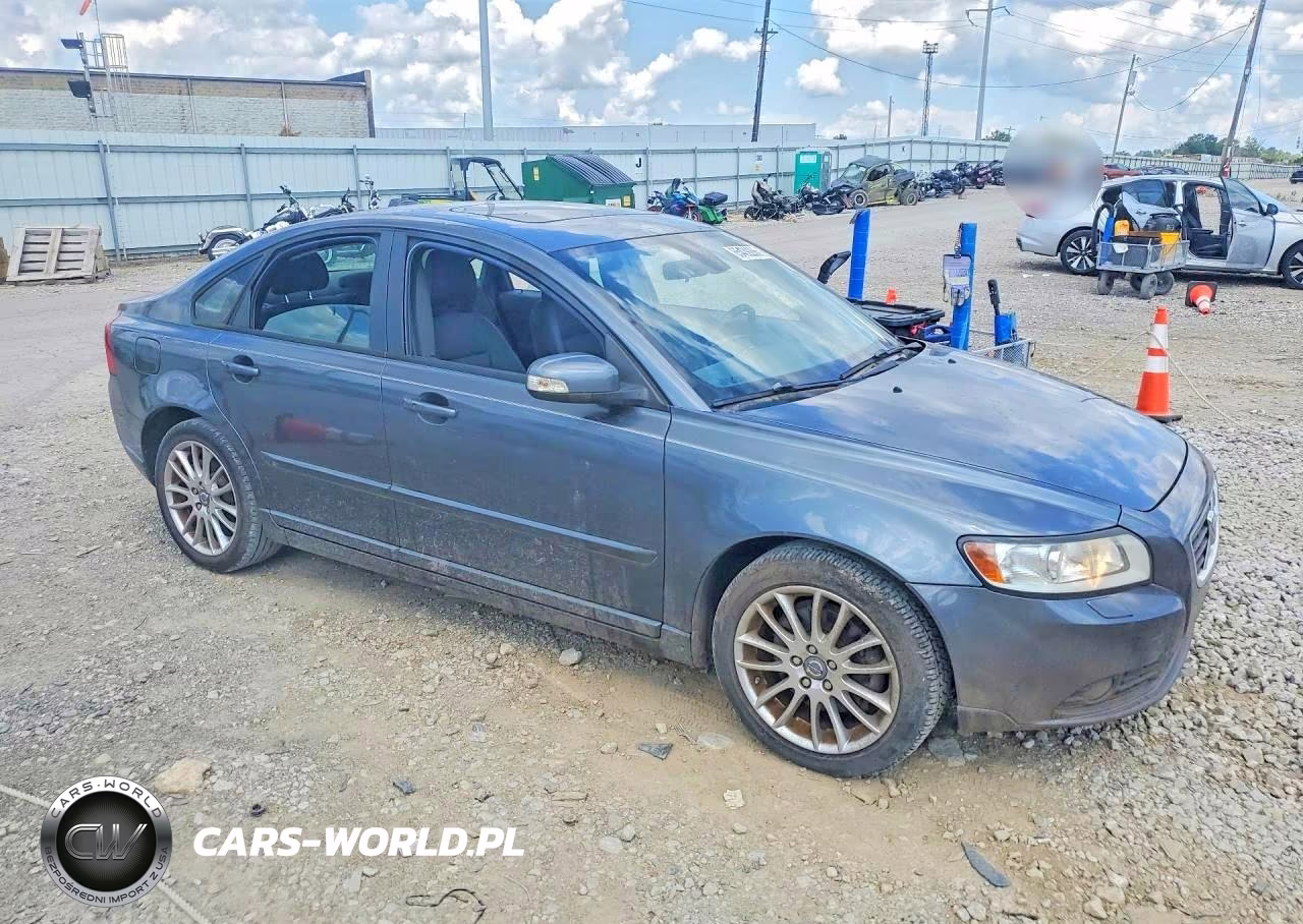 2010 Volvo S40 2.4I VIN:YV1382MS3A2509478 - 4