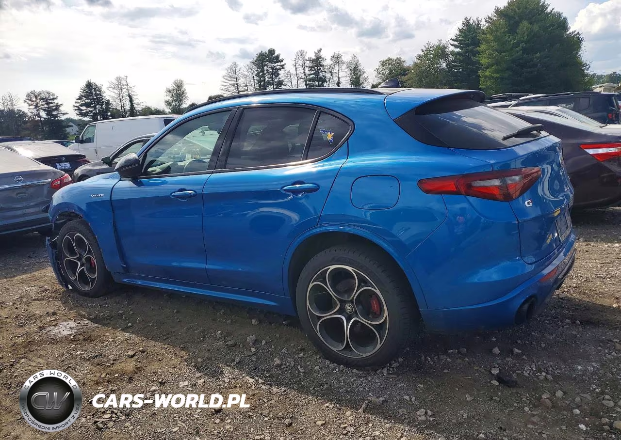 2022 Alfa Romeo Stelvio Ti VIN:ZASPAKBN2N7D29756 - 2
