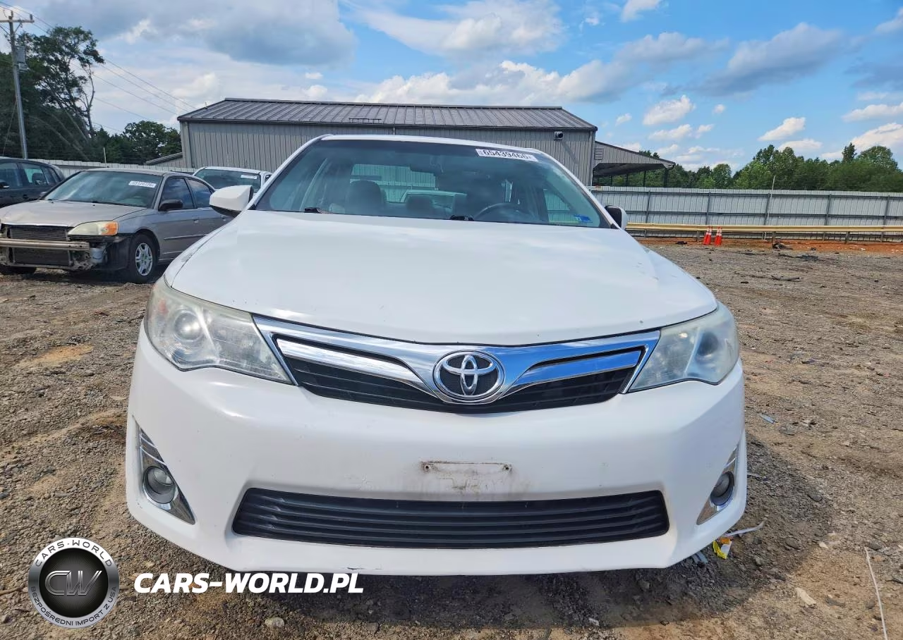 2014 Toyota Camry Xle VIN:4T4BF1FK8ER391843 - 5