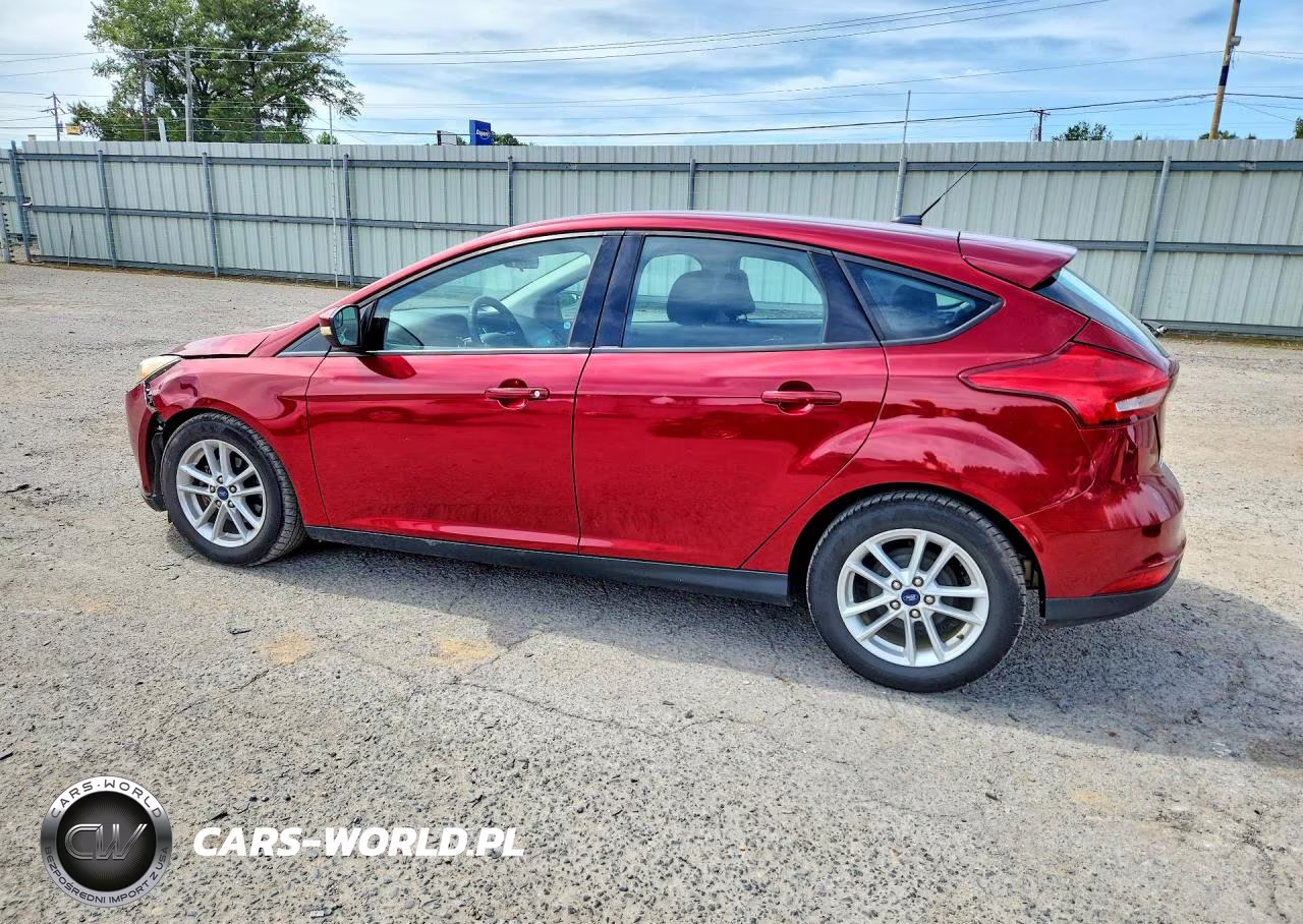 2017 Ford Focus Se VIN:1FADP3K2XHL317717 - 2