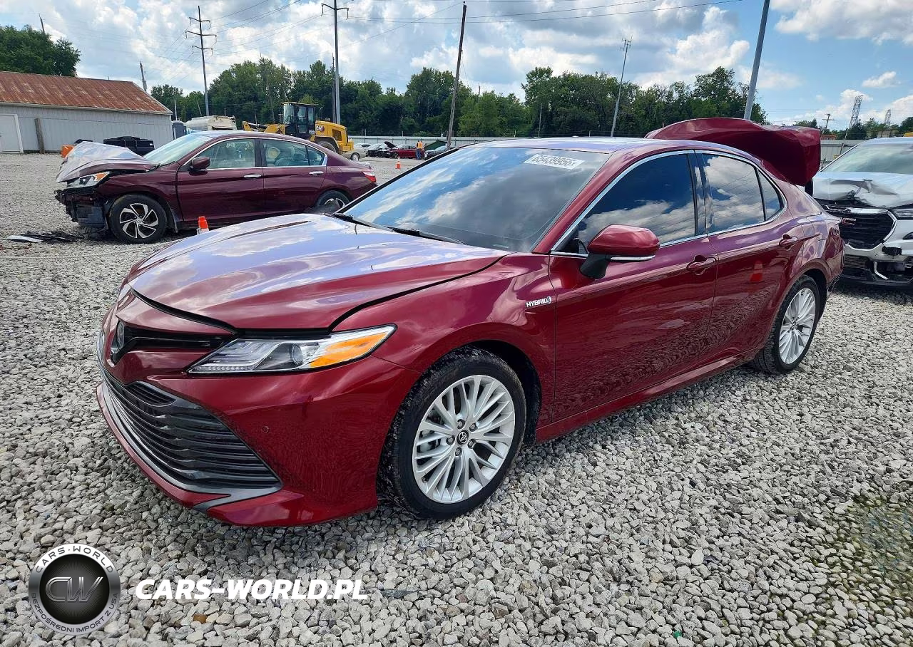 2018 Toyota Camry Hybrid Xle
