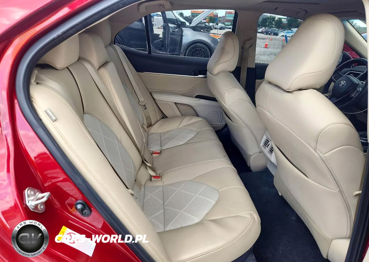 2018 Toyota Camry Hybrid Xle VIN:4T1B21HK7JU501794 - 10