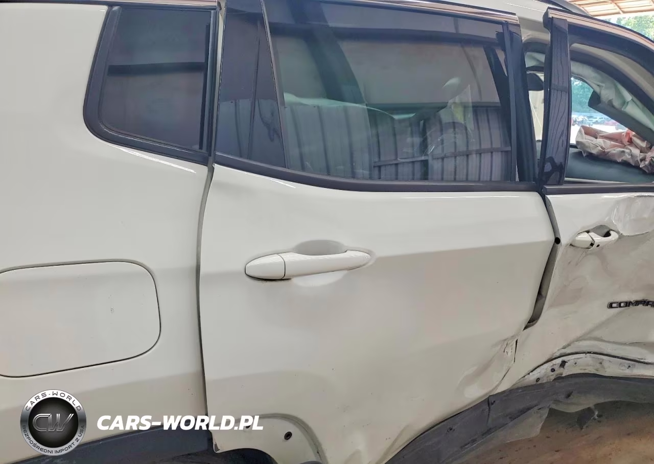 2020 Jeep Compass Latitude VIN:3C4NJCBB3LT258779 - 11