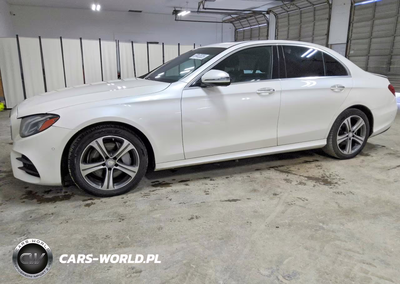 2017 Mercedes-Benz E 300 4Matic