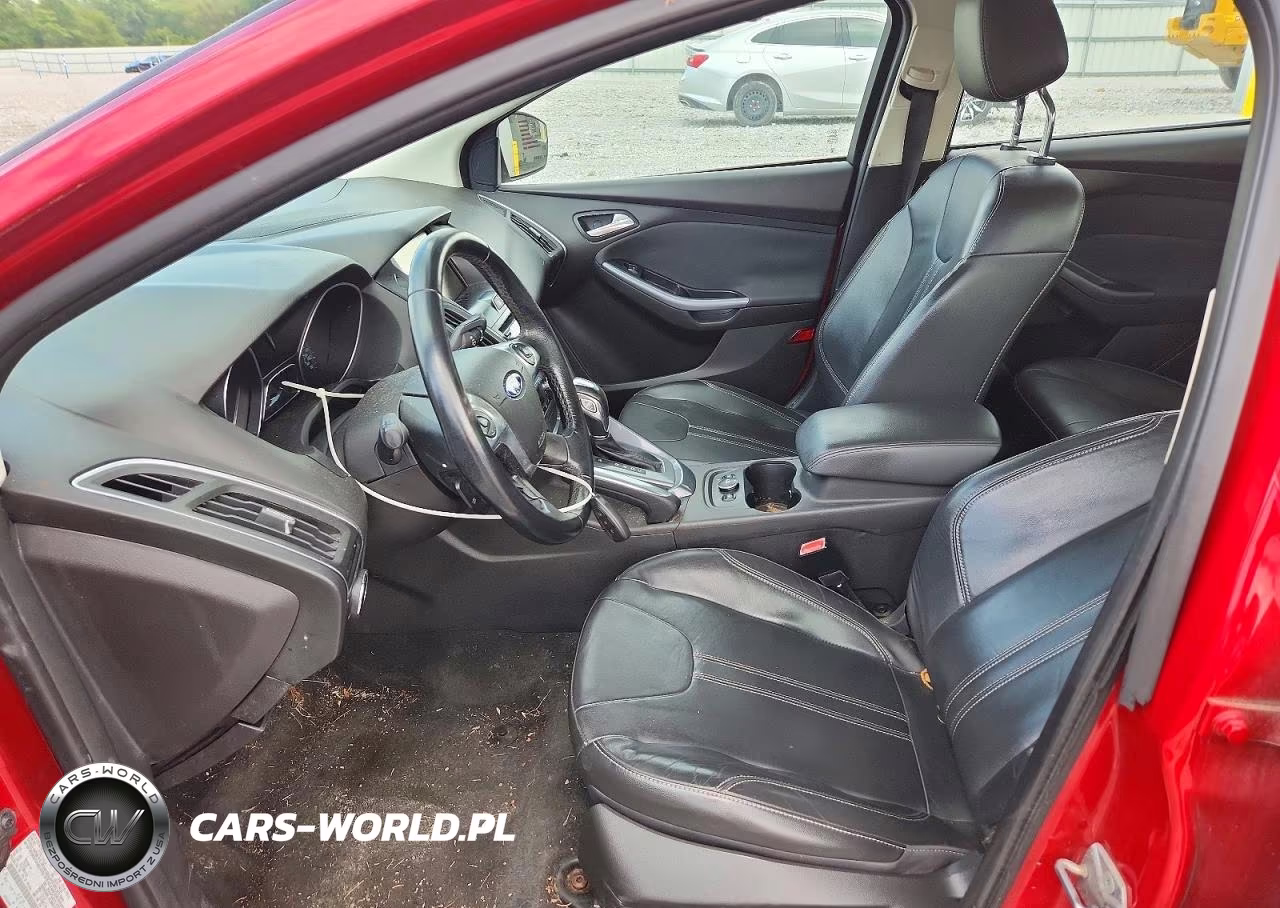2012 Ford Focus Titanium VIN:1FAHP3J21CL167086 - 7
