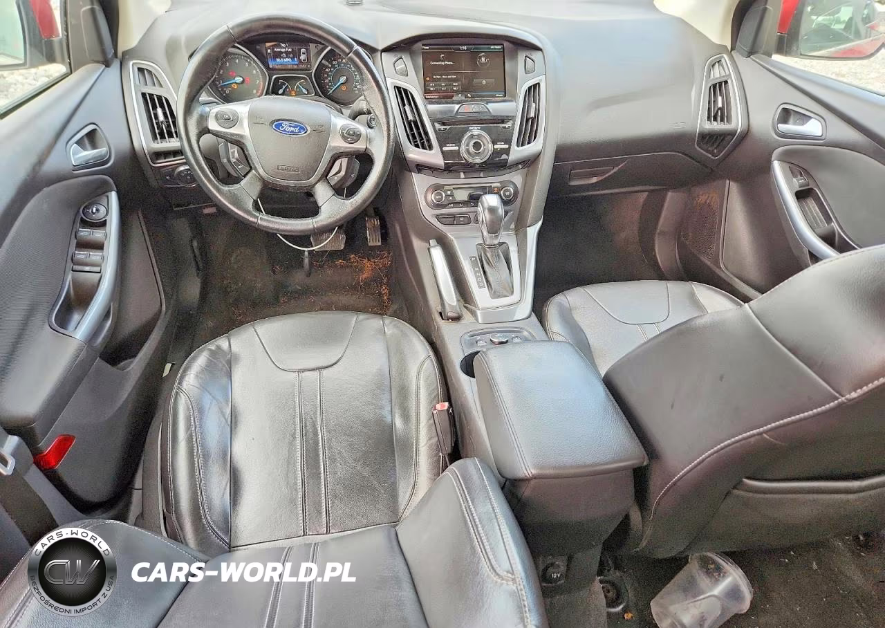 2012 Ford Focus Titanium VIN:1FAHP3J21CL167086 - 8