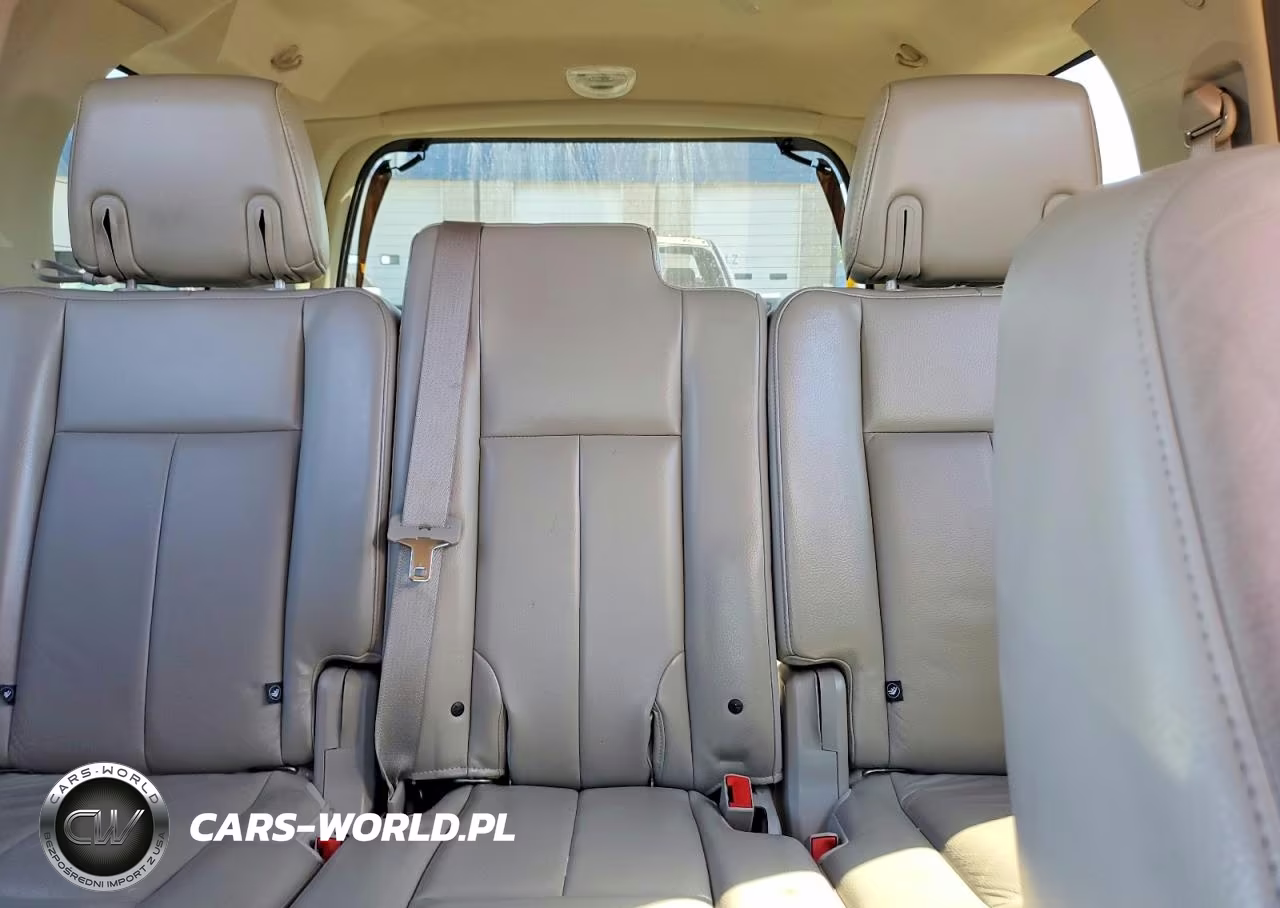 2010 Ford Expedition Xlt VIN:1FMJU1G55AEB54638 - 10