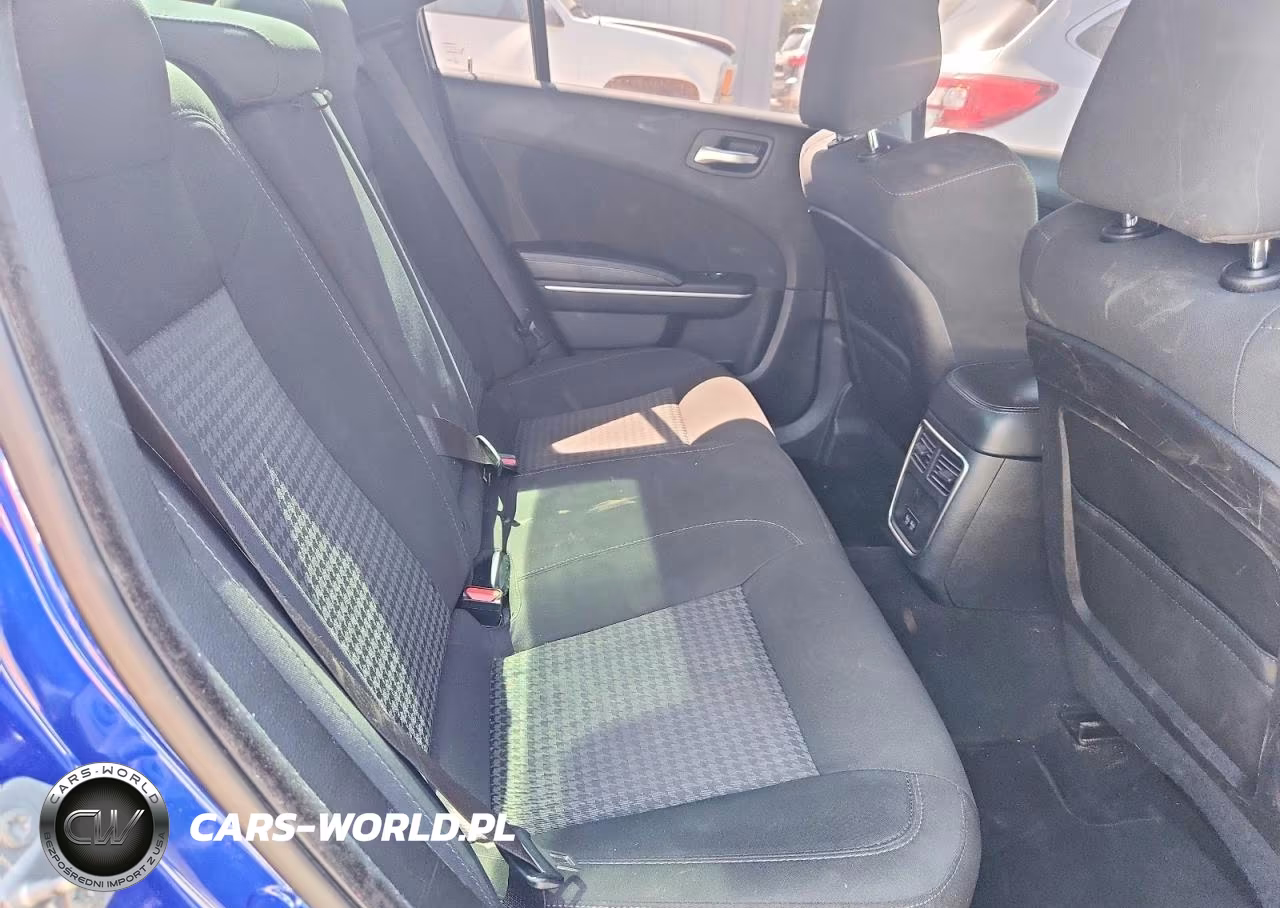 2019 Dodge Charger Scat Pack VIN:2C3CDXGJ5KH646209 - 10