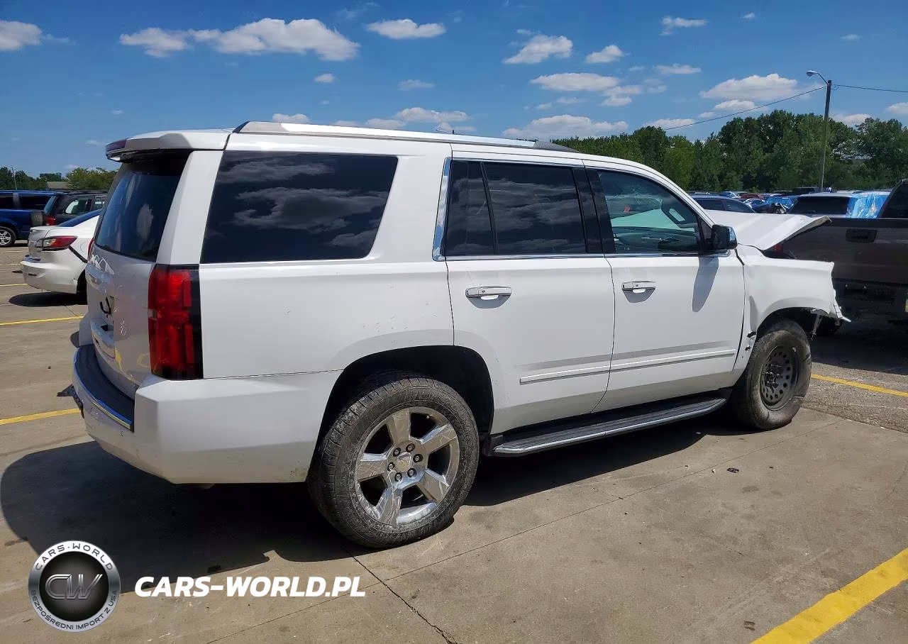 2017 Chevrolet Tahoe K1500 Premier VIN:1GNSKCKC5HR259223 - 3