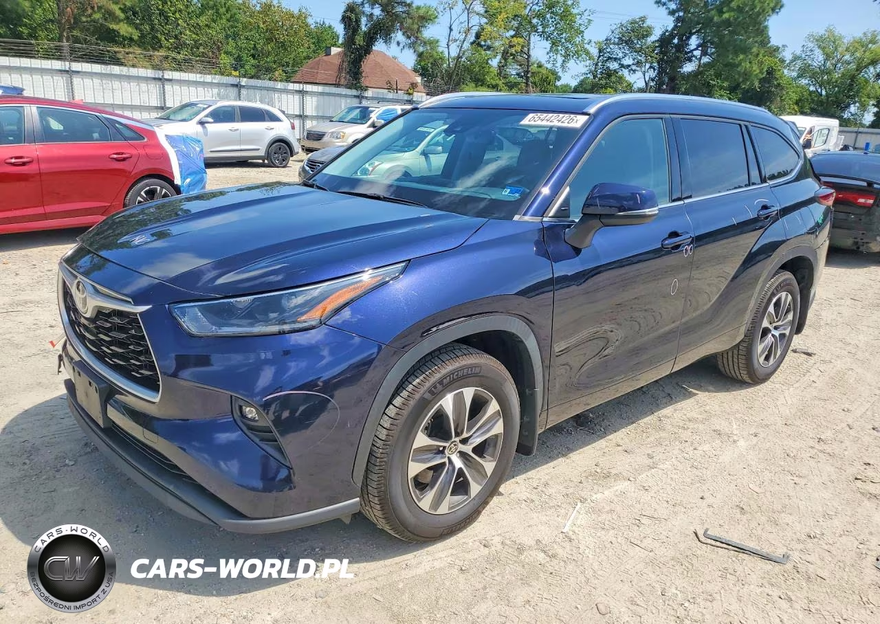 2021 Toyota Highlander Xle – zdjęcie 1 z 13