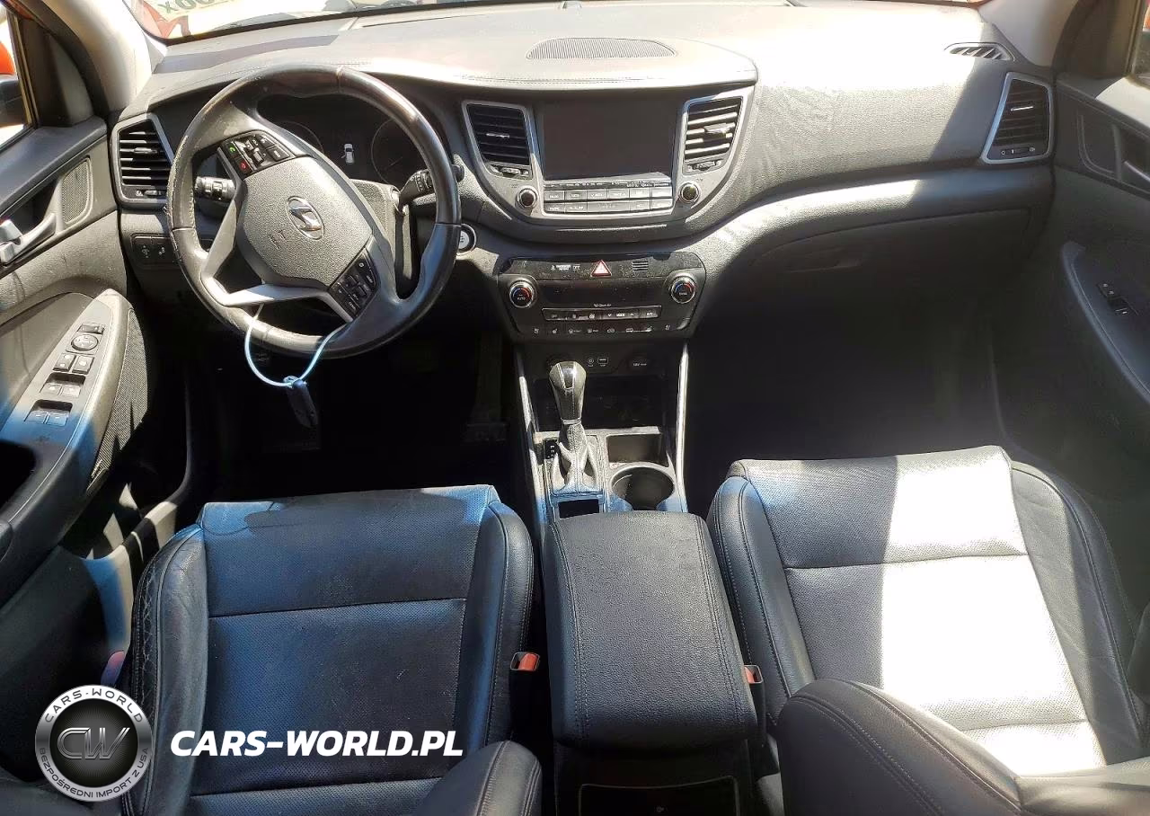 2017 Hyundai Tucson Limited VIN:KM8J3CA28HU370982 - 8