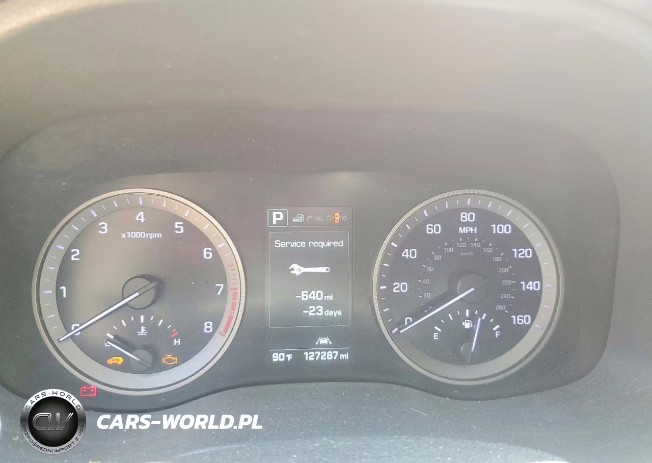 2017 Hyundai Tucson Limited VIN:KM8J3CA28HU370982 - 9