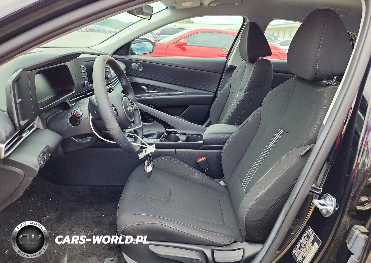 2026 Hyundai Elantra Hybrid Blue VIN:KMHLM4DJ6TU201003 - 7