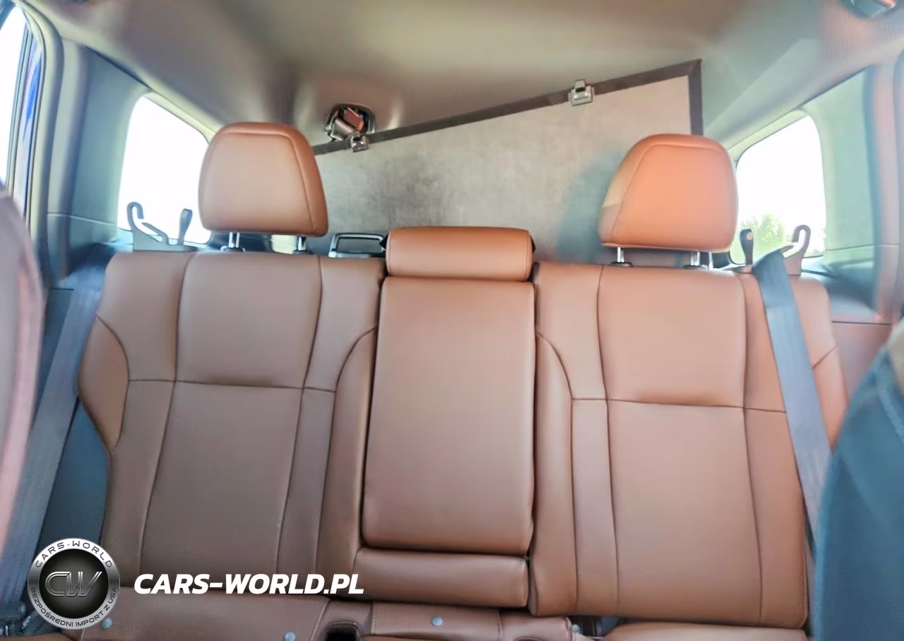 2026 Subaru Outback Touring VIN:JF2BUPED8TY507950 - 10