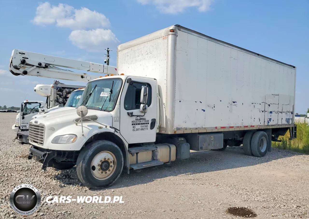 2015 Freightliner Business Class M2 Box Truck