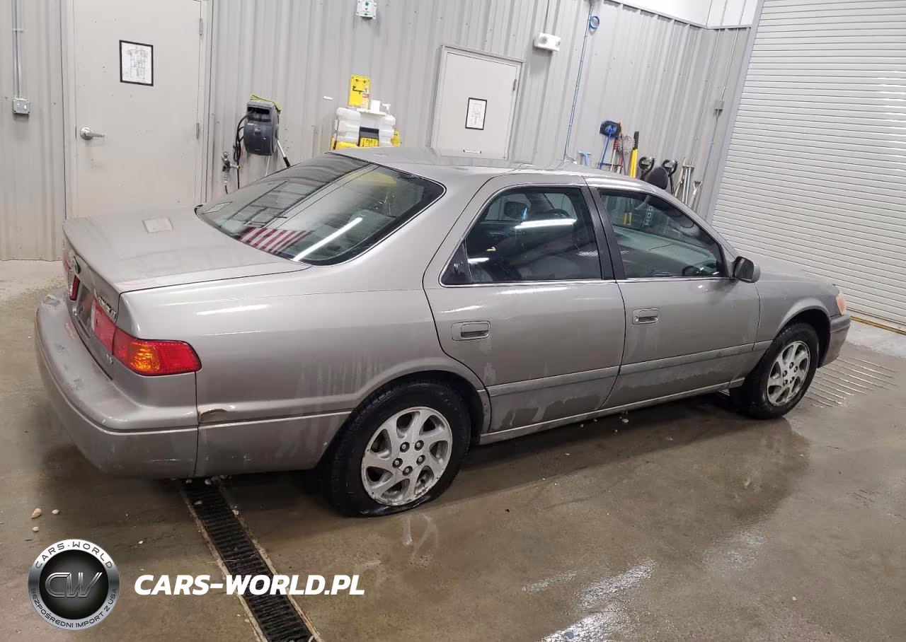 2000 Toyota Camry VIN:4T1BF22K8YU107797 - 3