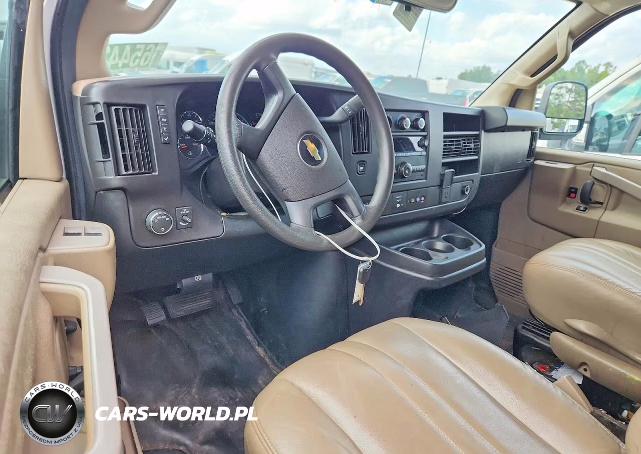 2019 Chevrolet Express 2500 Cargo Delivery Van VIN:1GCWGAFP0K1369535 - 8