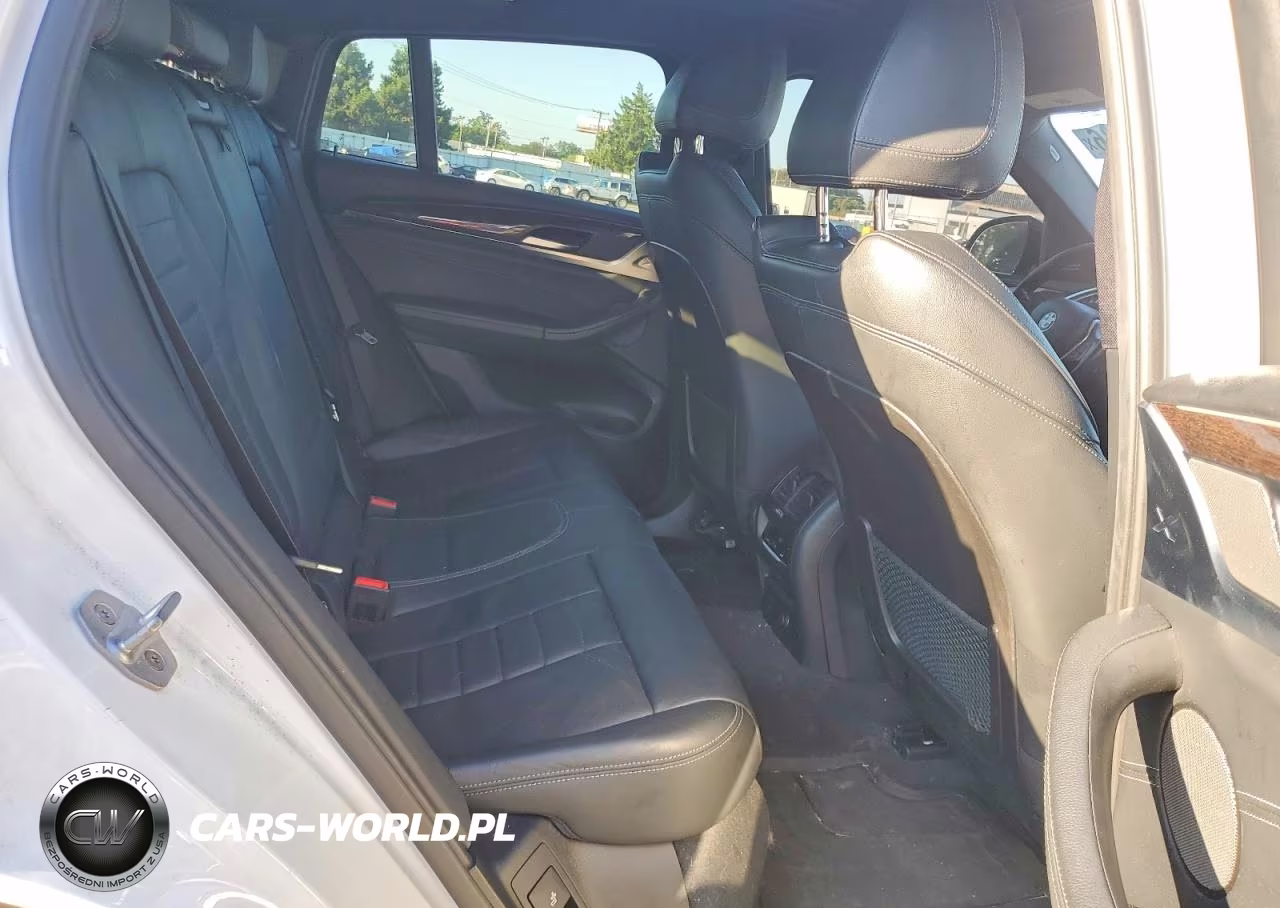 2019 BMW X4 xDrive30I VIN:5UXUJ3C57KLG55072 - 11
