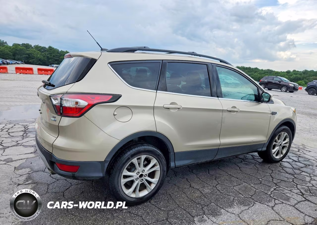 2017 Ford Escape Se VIN:1FMCU9GD1HUA90967 - 3