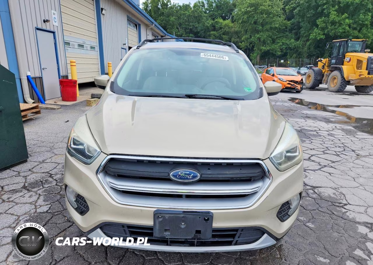 2017 Ford Escape Se VIN:1FMCU9GD1HUA90967 - 5