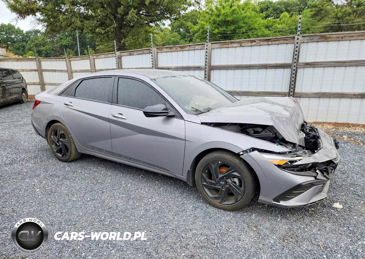 2026 Hyundai Elantra Sel Sport VIN:KMHLM4DG0TU119126 - 4