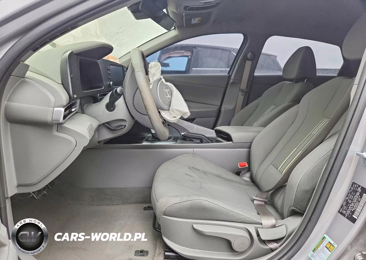 2026 Hyundai Elantra Sel Sport VIN:KMHLM4DG0TU119126 - 7