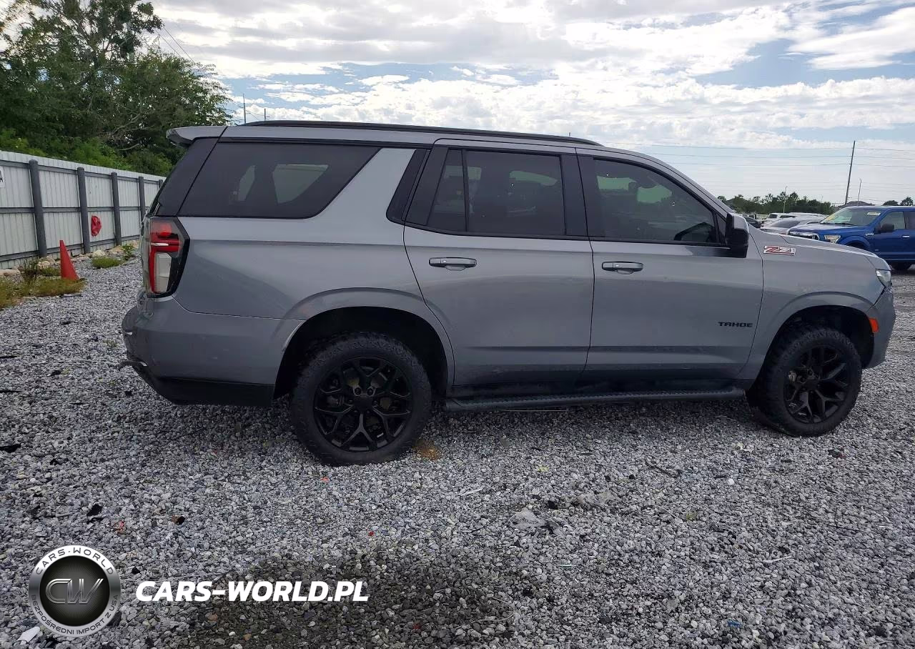 2021 Chevrolet Tahoe K1500 Z71 VIN:1GNSKPKD6MR466357 - 3