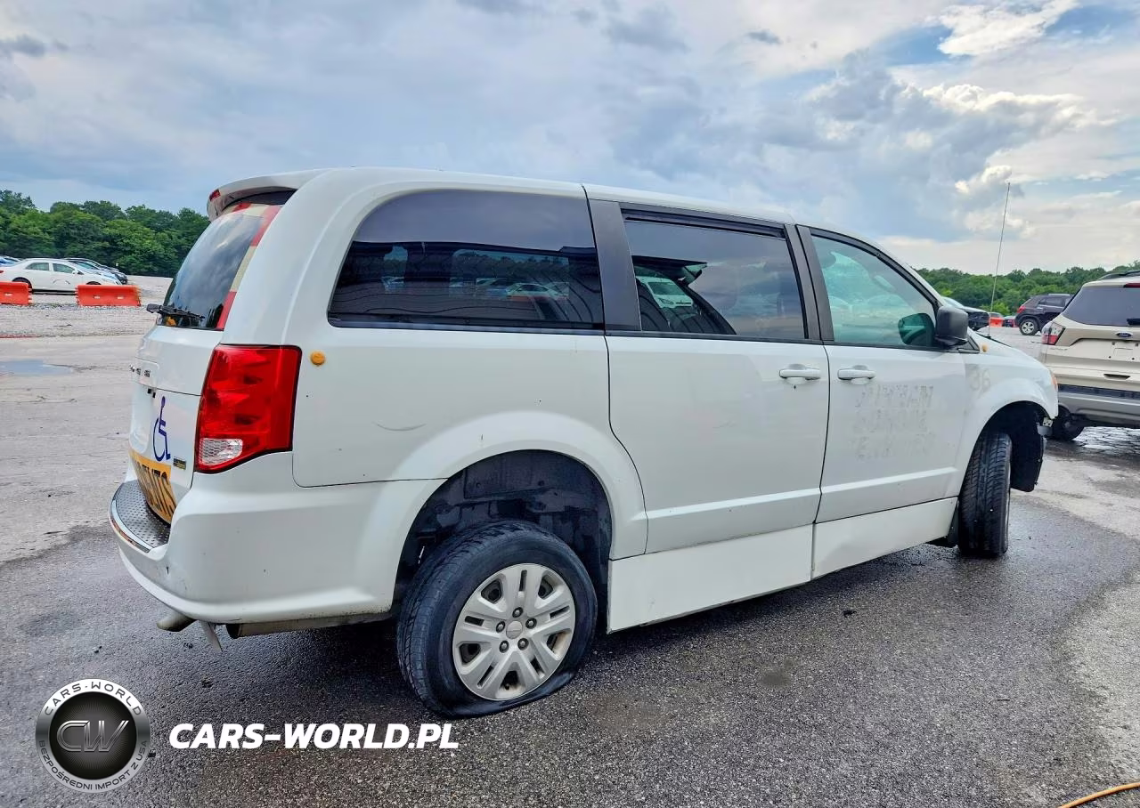 2018 Dodge Grand Caravan Se VIN:2C7WDGBG2JR141003 - 3
