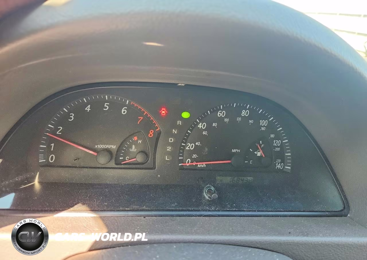 2004 Toyota Camry Le VIN:JTDBE32K440260563 - 9