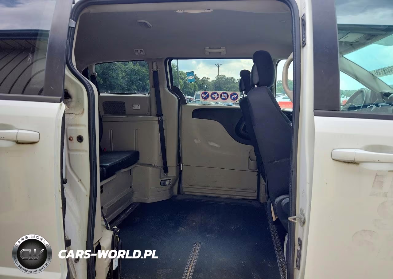 2018 Dodge Grand Caravan Se VIN:2C7WDGBG3JR141012 - 11