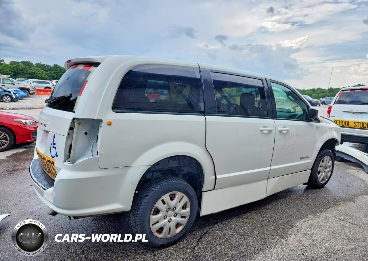 2018 Dodge Grand Caravan Se VIN:2C7WDGBG3JR141012 - 3