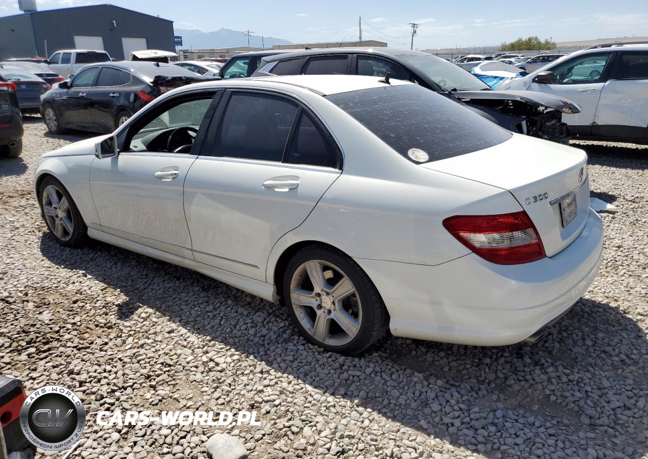 2011 Mercedes-Benz C 300 VIN:WDDGF5EB5BR182724 - 2