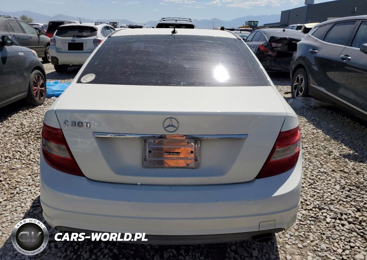2011 Mercedes-Benz C 300 VIN:WDDGF5EB5BR182724 - 6