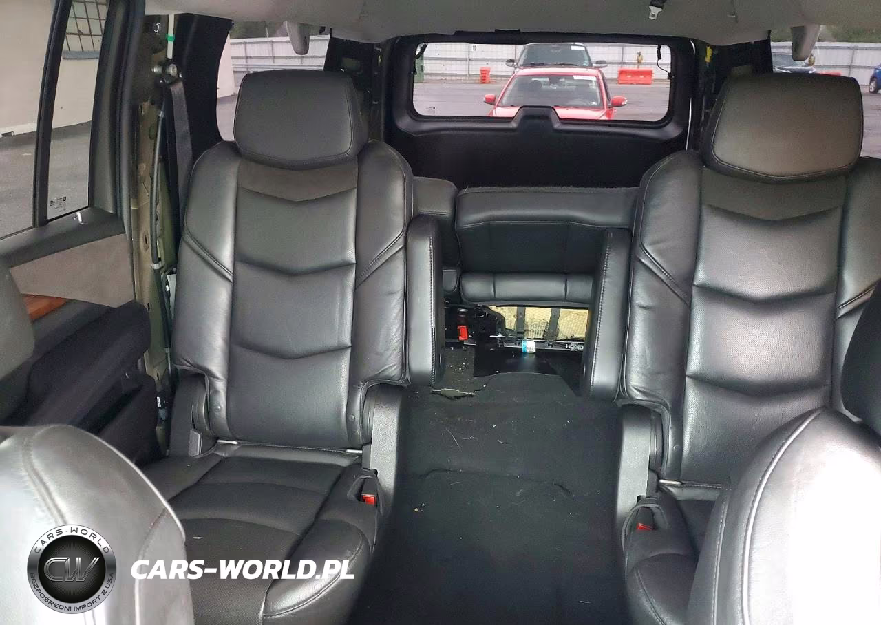 2018 Cadillac Escalade VIN:1GYS4HKJ8JR351361 - 10
