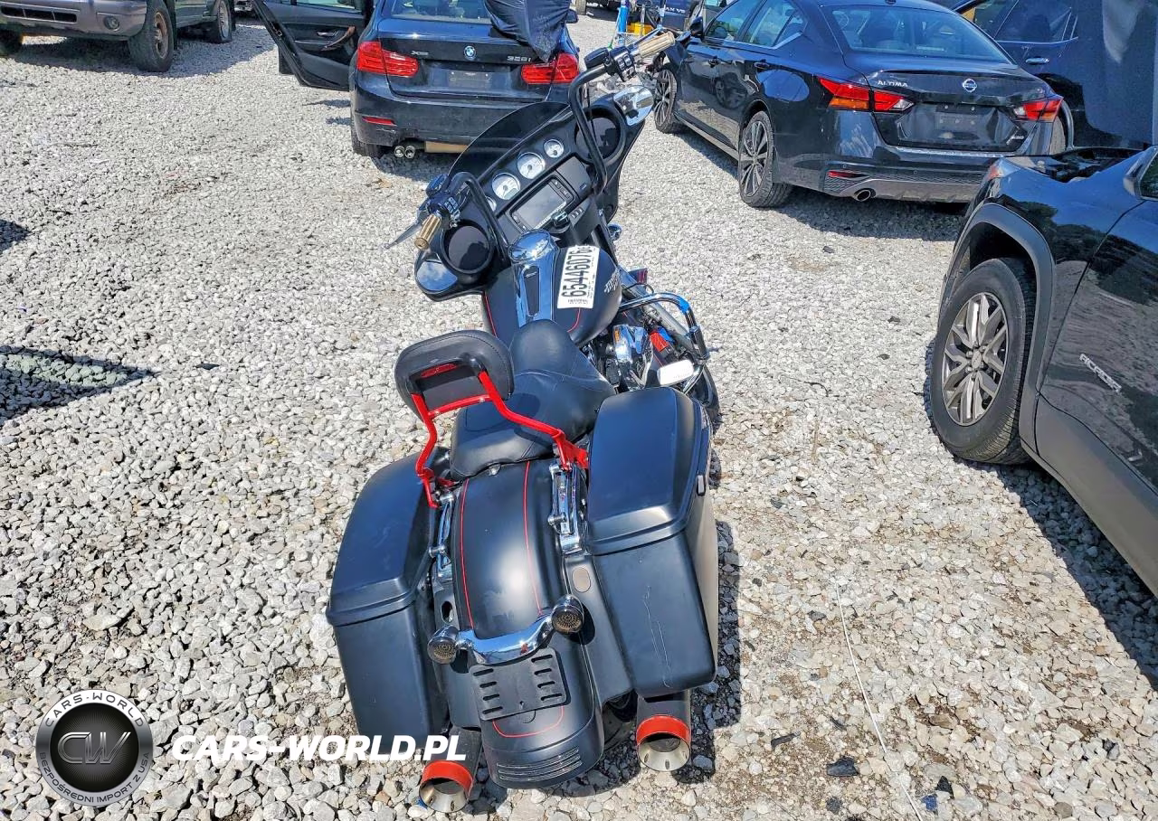 2016 Harley-Davidson Flhxs Street Glide Special VIN:1HD1KRM13GB690040 - 4