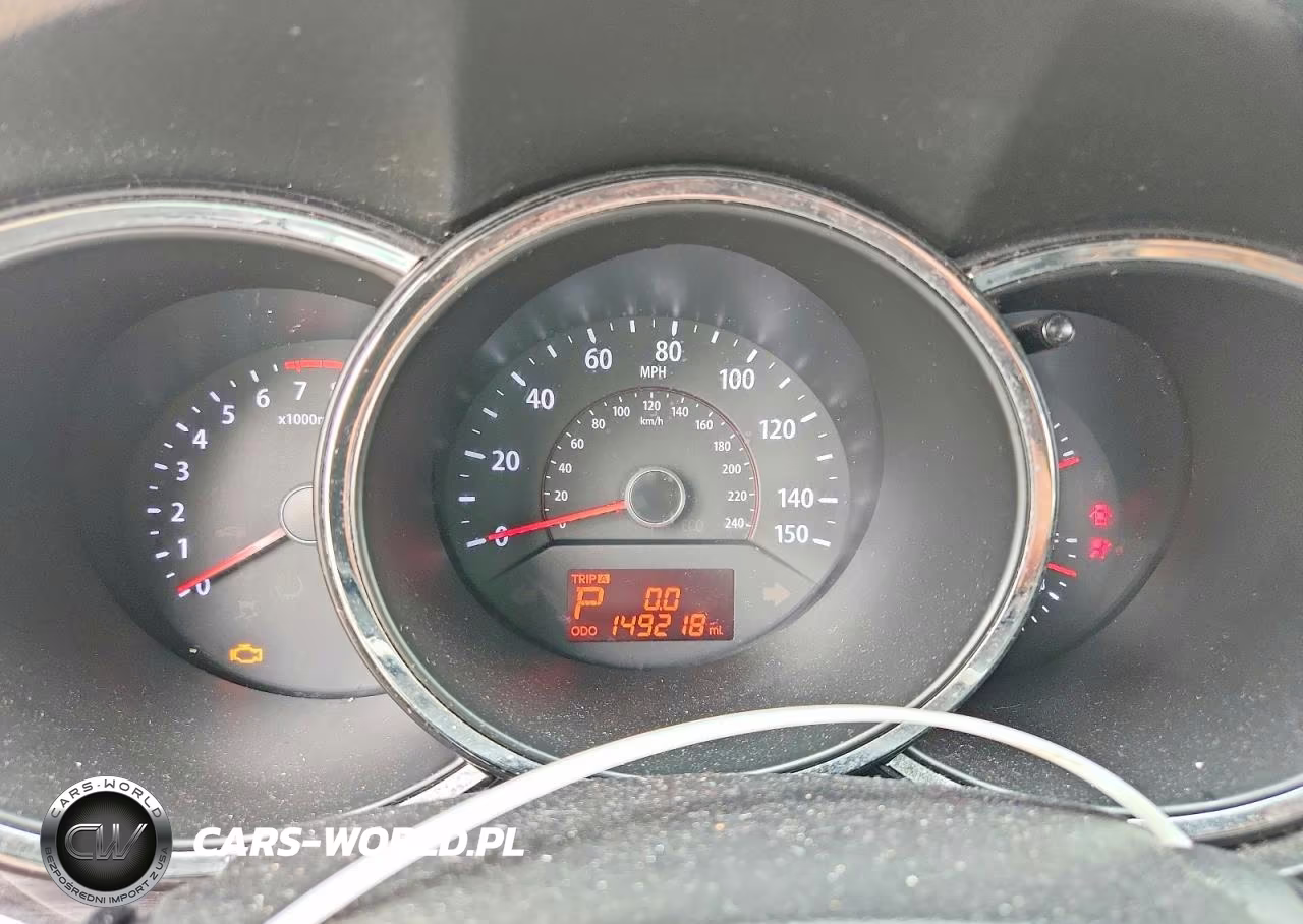 2013 Kia Sorento Lx VIN:5XYKTDA25DG348772 - 9