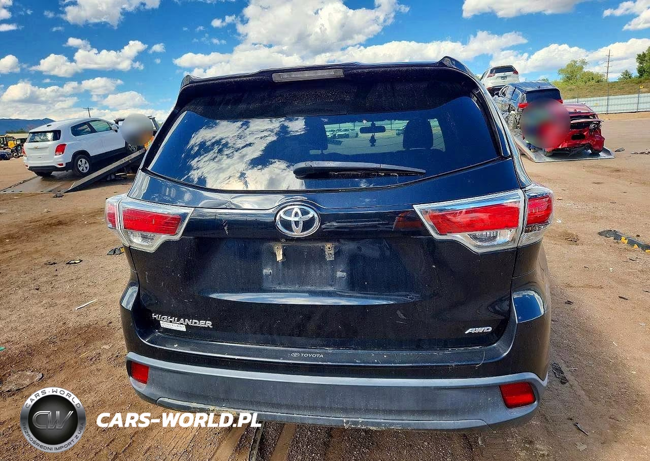 2016 Toyota Highlander Le VIN:5TDBKRFH1GS240220 - 6